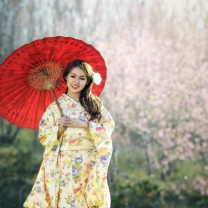 Japán kora tavaszi varázsa: virágzás, hagyományok és szuperexpressz